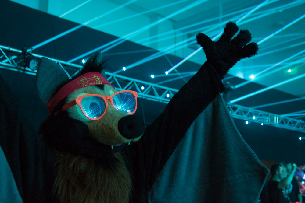[Baseball](https://twitter.com/BaseballTheBat) Bat on the dance floor with lasers in the background