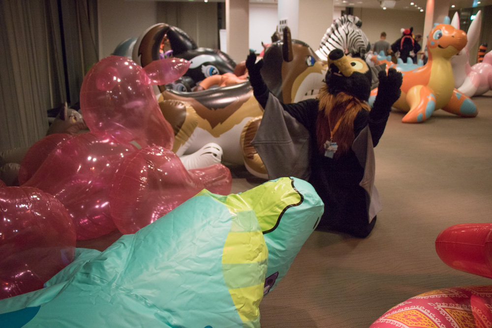 [Baseball](https://twitter.com/BaseballTheBat), visibly upset by a deflated Sea Dragon