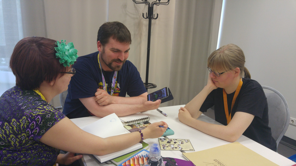 Eden, Yamavu and Henrieke art jamming at the Lemur meet panel